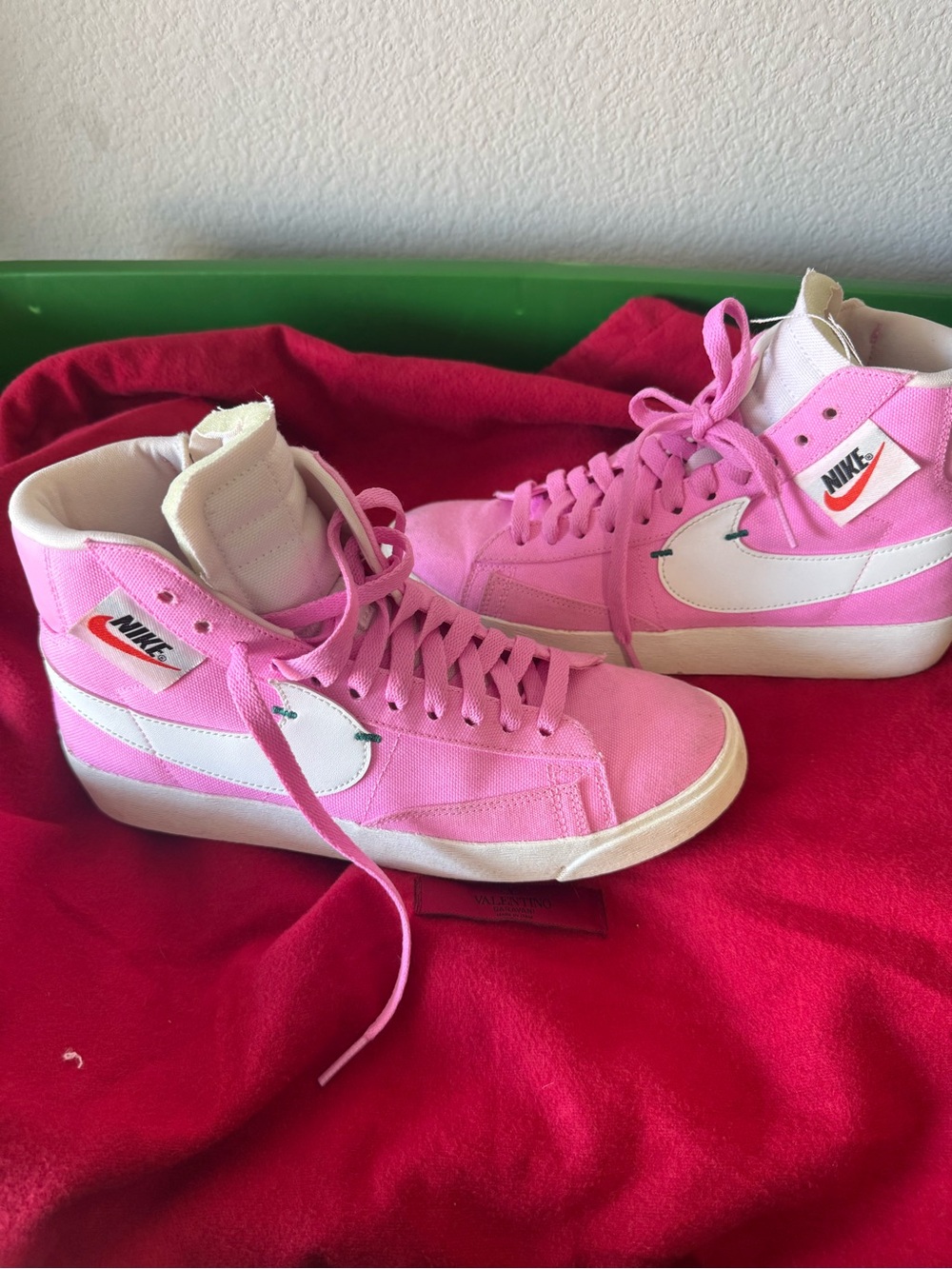Nike Women’s High-Top Canvas Lace-Up Boots in Pink and White